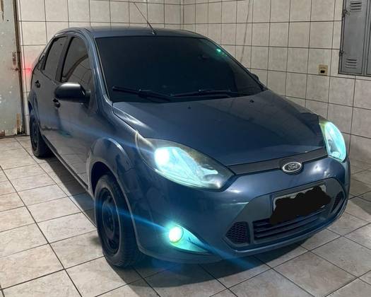FORD FIESTA 1.6 ROCAM SEDAN 8V FLEX 4P MANUAL